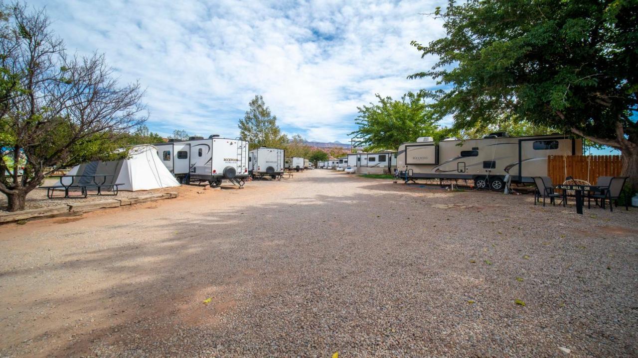 Funstays Glamping Setup Tent In Rv Park #6 Ok-T6 モアブ エクステリア 写真